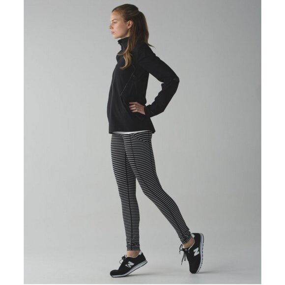 Lululemon Speed Tight II in Parallel Stripe Black White / Black - Picture 2 of 16
